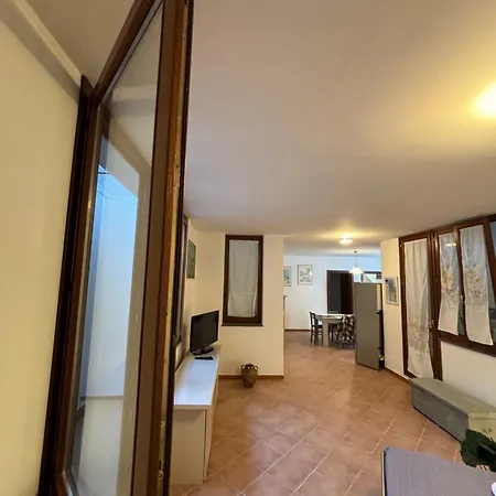 Apartment Pm 120 Str. Vicinale Salondra